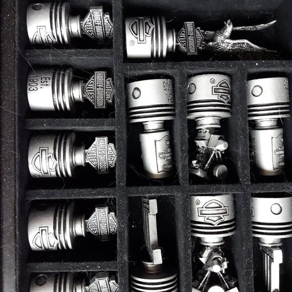 VINTAGE Harley Davidson Chess Board - Picture 6 of 8